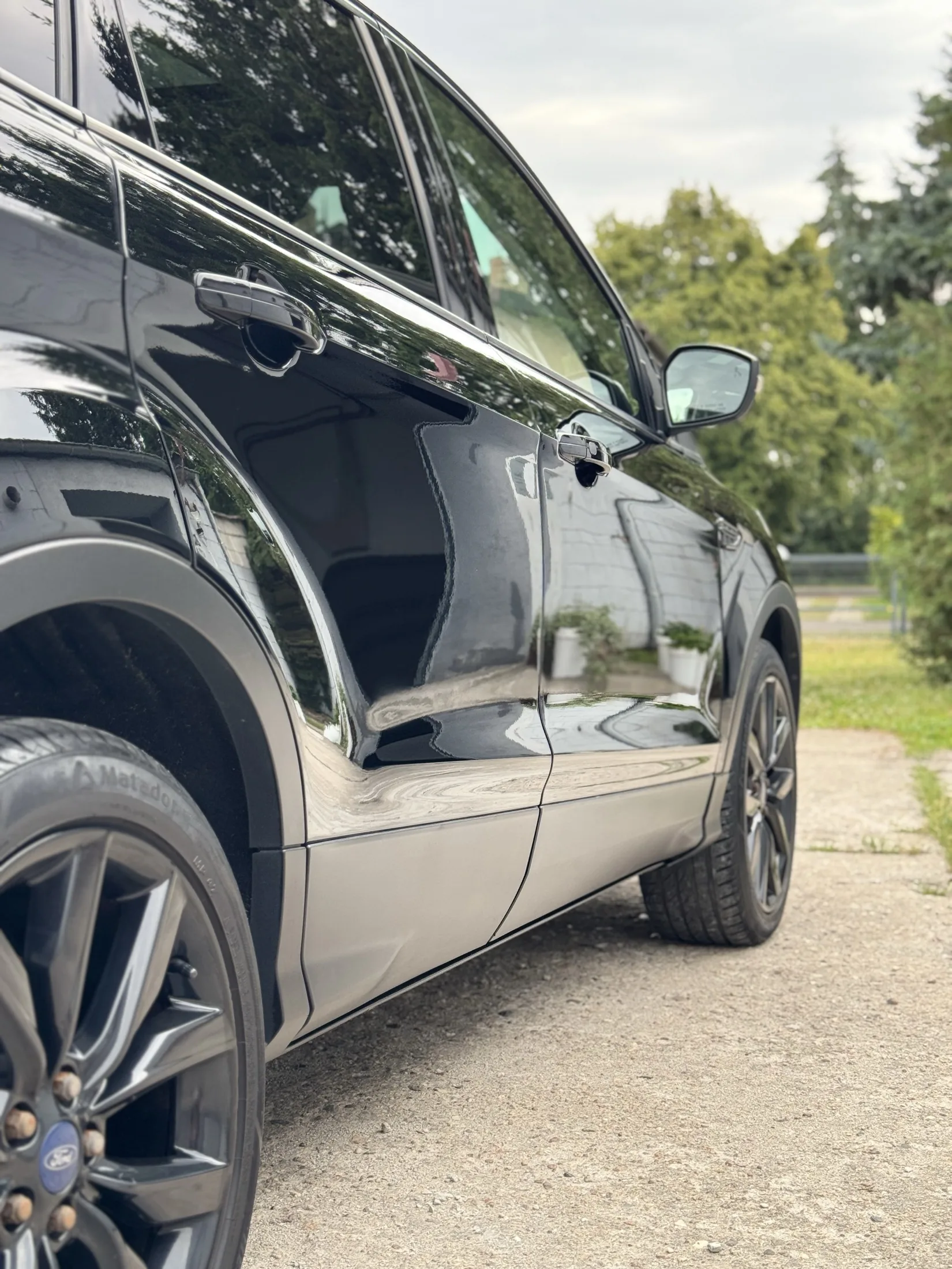 Lakier SUV-a po pielęgnacji